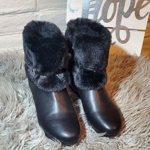 Cute DKNY Black Booties with faux fur